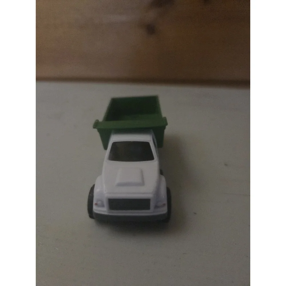 John Deere Ertle Dump Truck White Green Construction Toy Car For Children